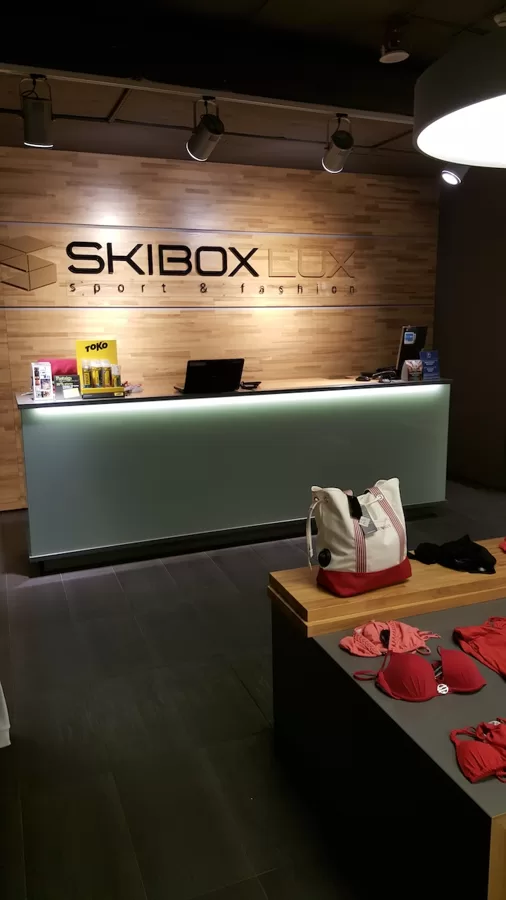 SKI BOX