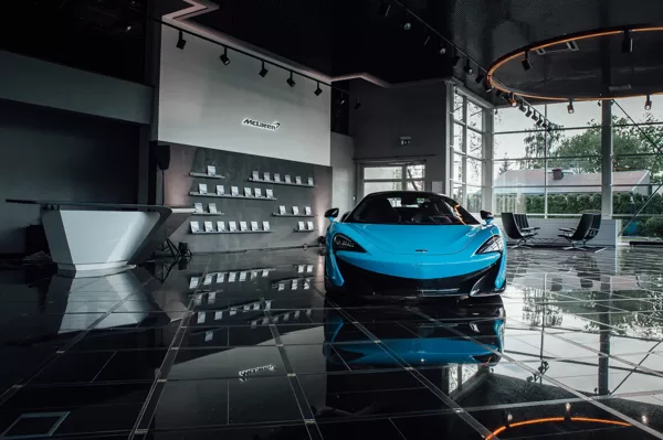 MCLAREN (RIGA)